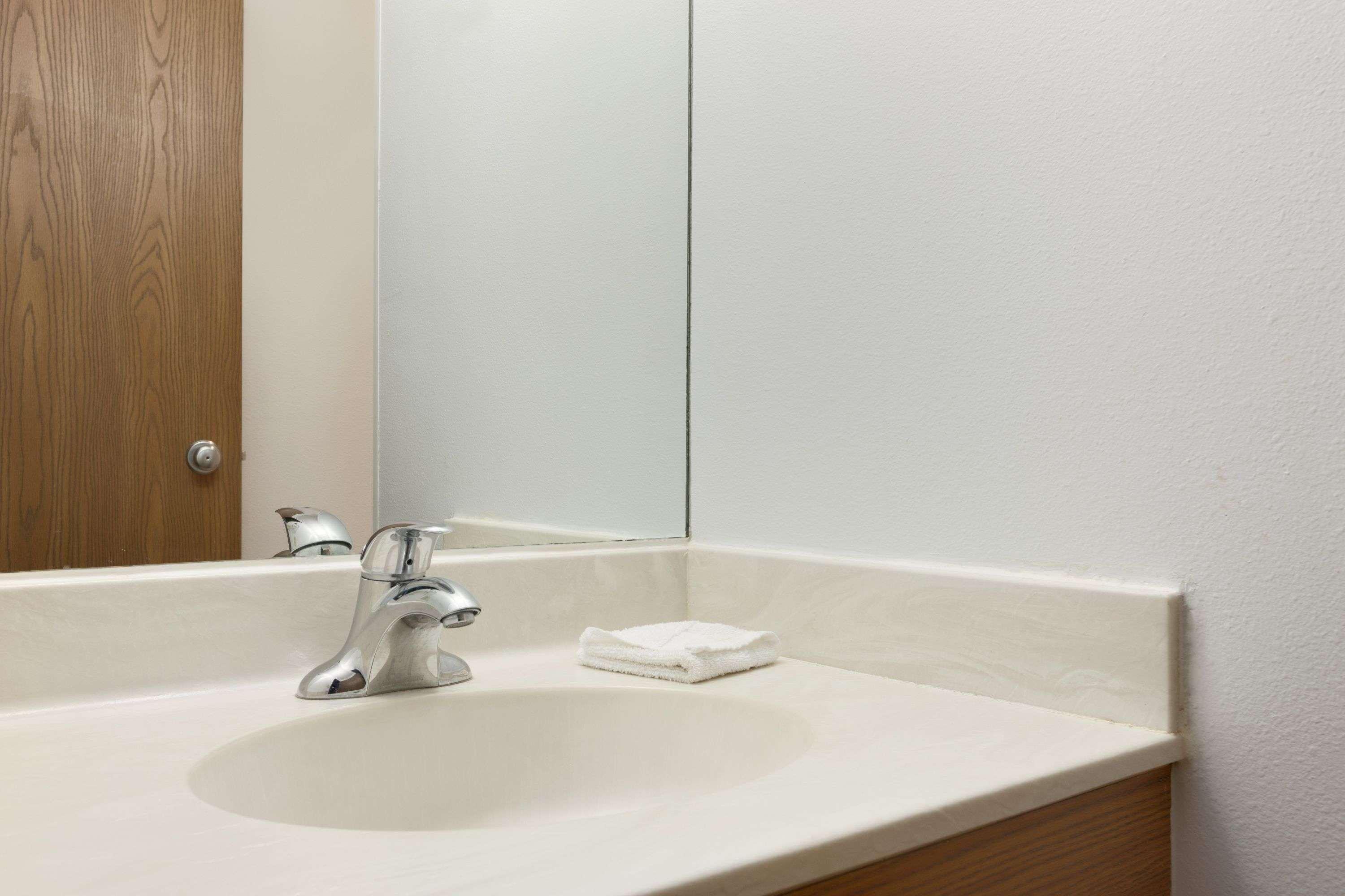 Super 8 By Wyndham Wall Εξωτερικό φωτογραφία